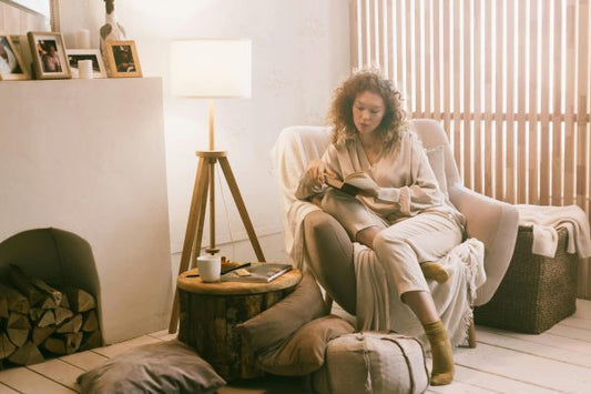 How to Use Floor Lighting to Create Cosy Reading Nooks