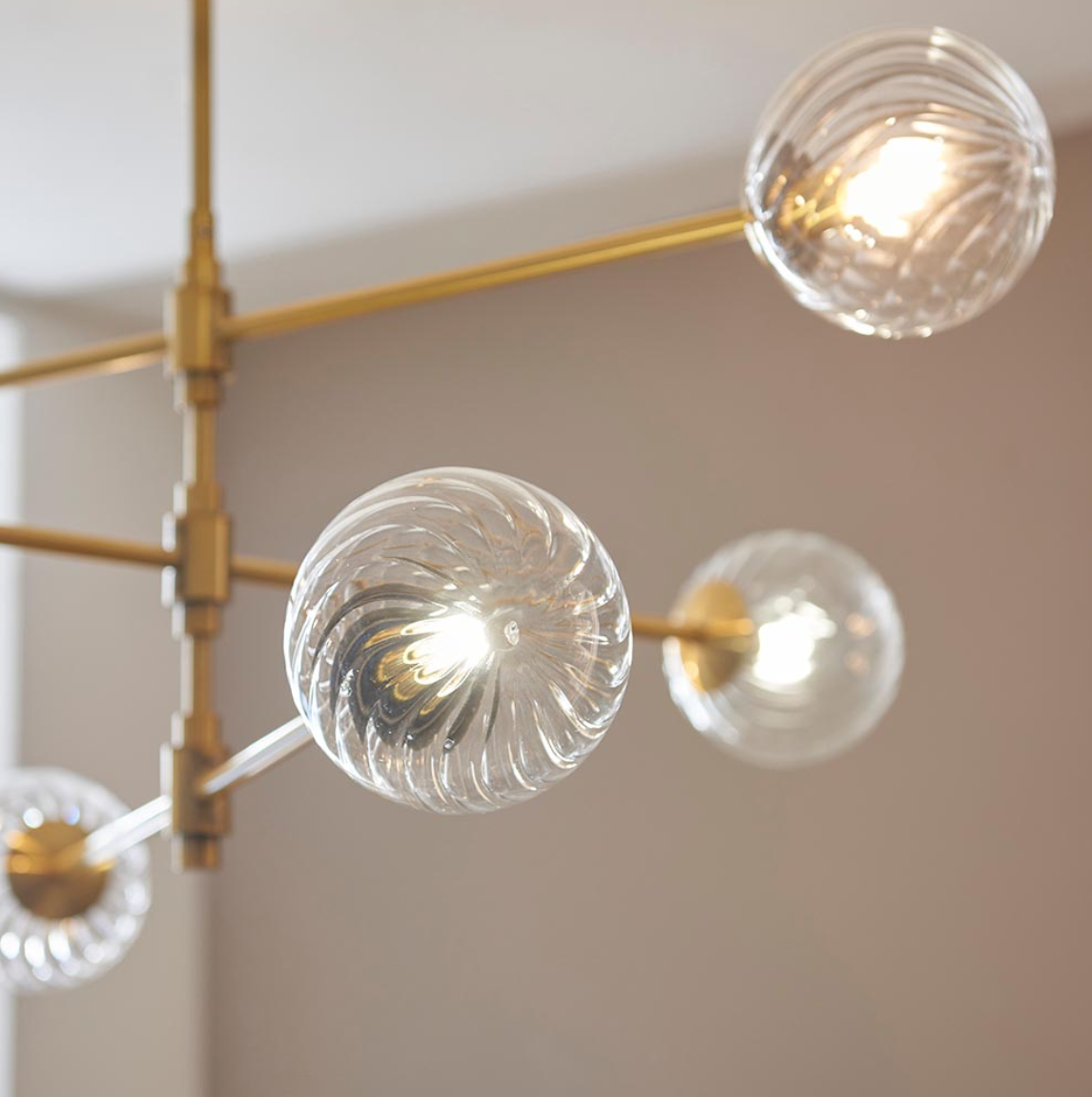 Vesilo Lighting Awry Aged Brass 6 Light Twisted Clear Glass Pendant
