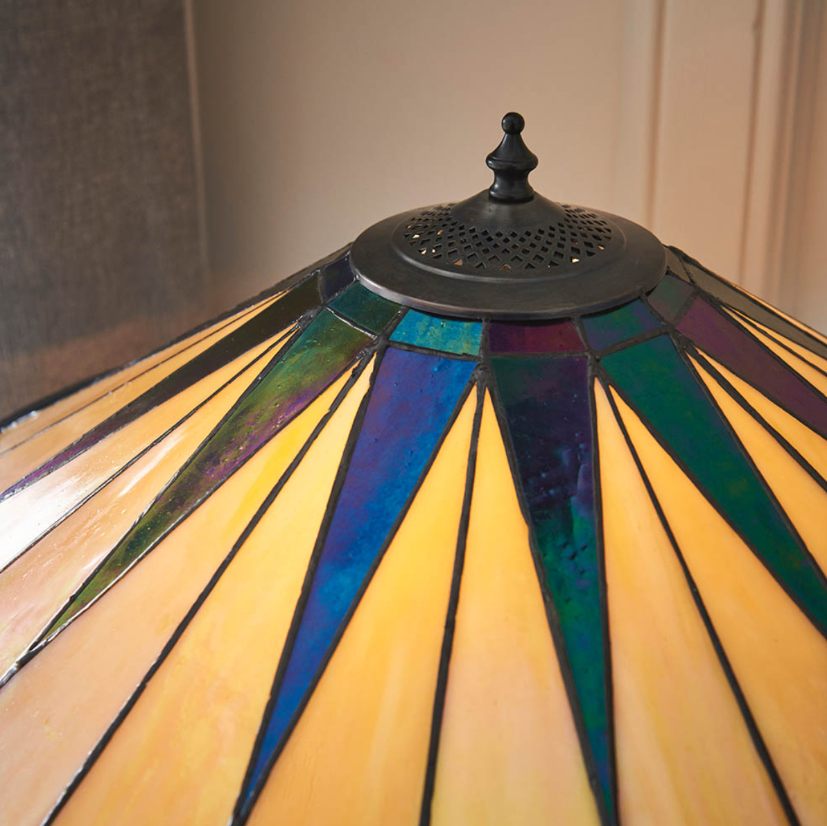 Tiffany Dark Star Large Table Lamp