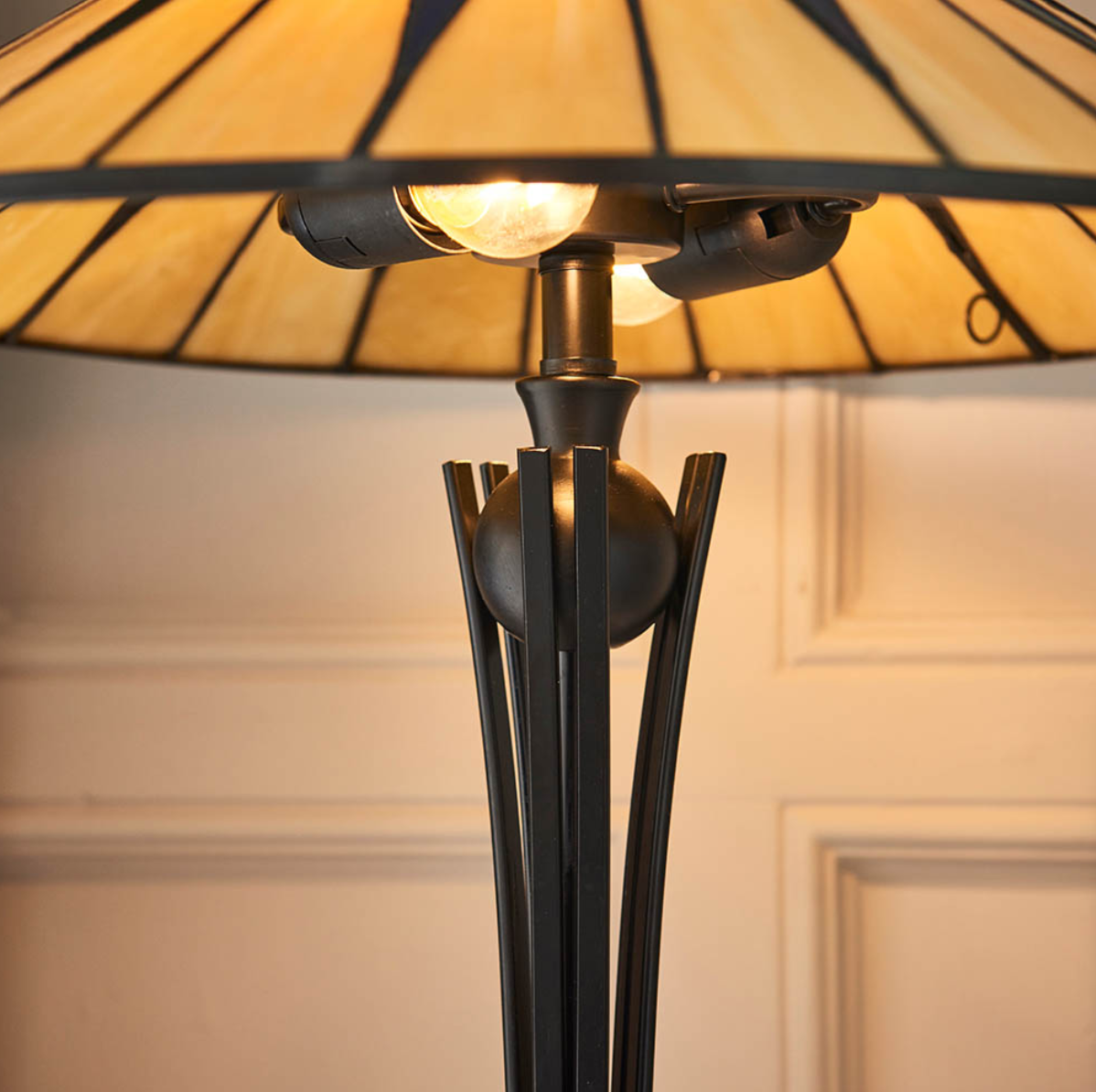 Tiffany Dark Star Large Table Lamp