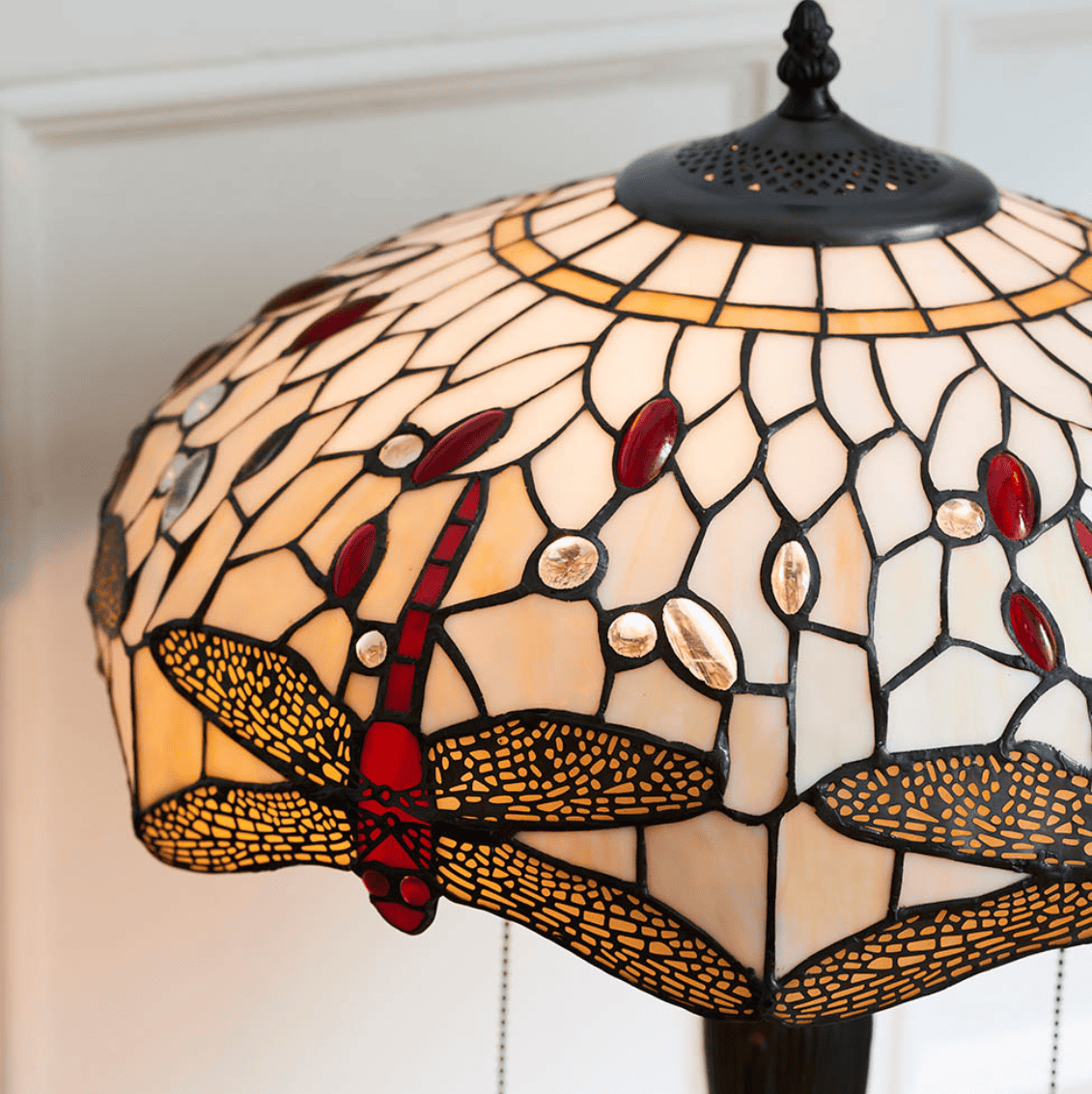 Tiffany Dragonfly Beige Medium Table Lamp