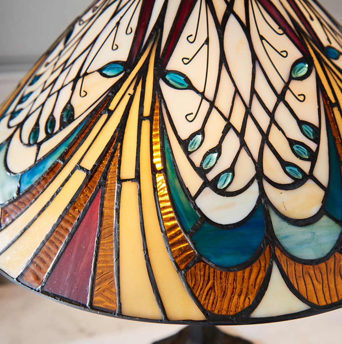 Tiffany Hector Medium Table Lamp