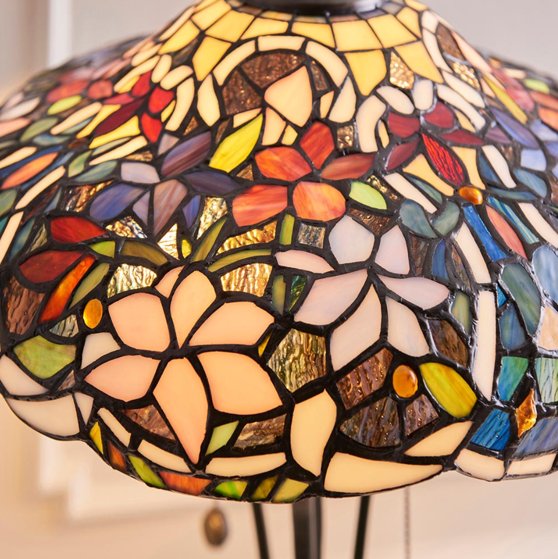 Tiffany Sullivan Medium Table Lamp
