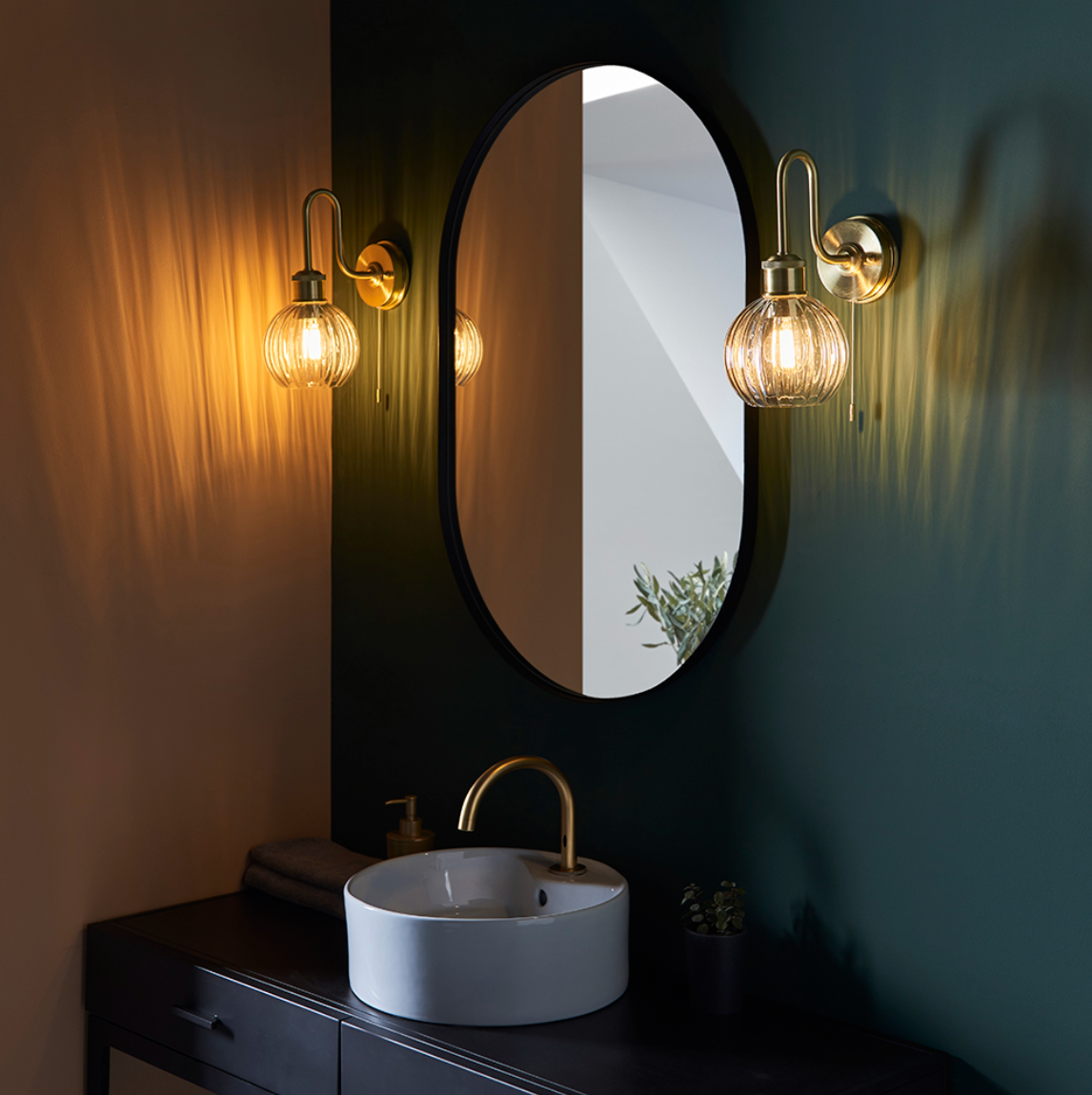 Vesilo Lighting Arched Bathroom IP44 Brushed Brass & Ribbed Glass Wall Light