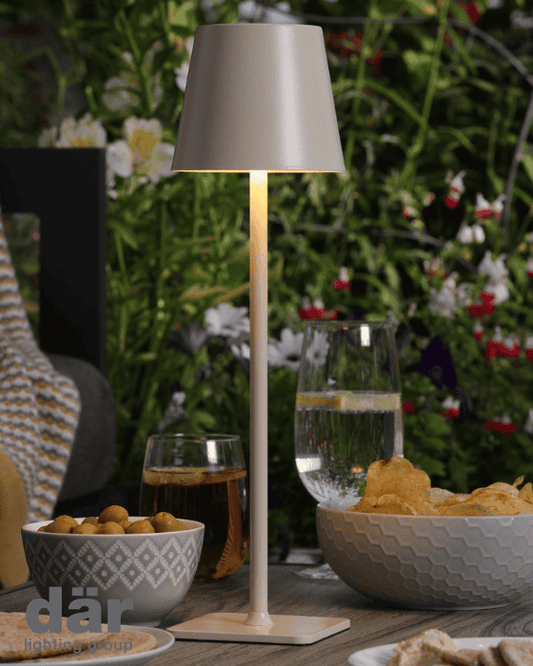 8 Excellent Pathway Lighting Ideas